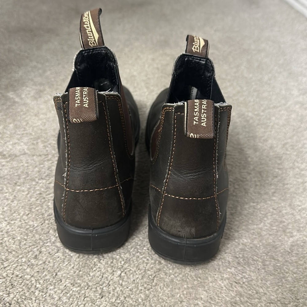 Stout brown Blundstone boots, classic style, Aus size 7, US W 9.5/10 - Picture 3 of 7